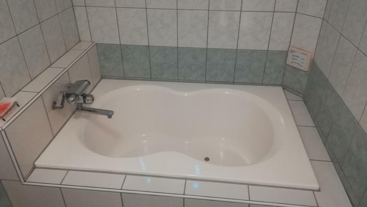 Hotel Linden Oji (Adults Only) Токіо Екстер'єр фото